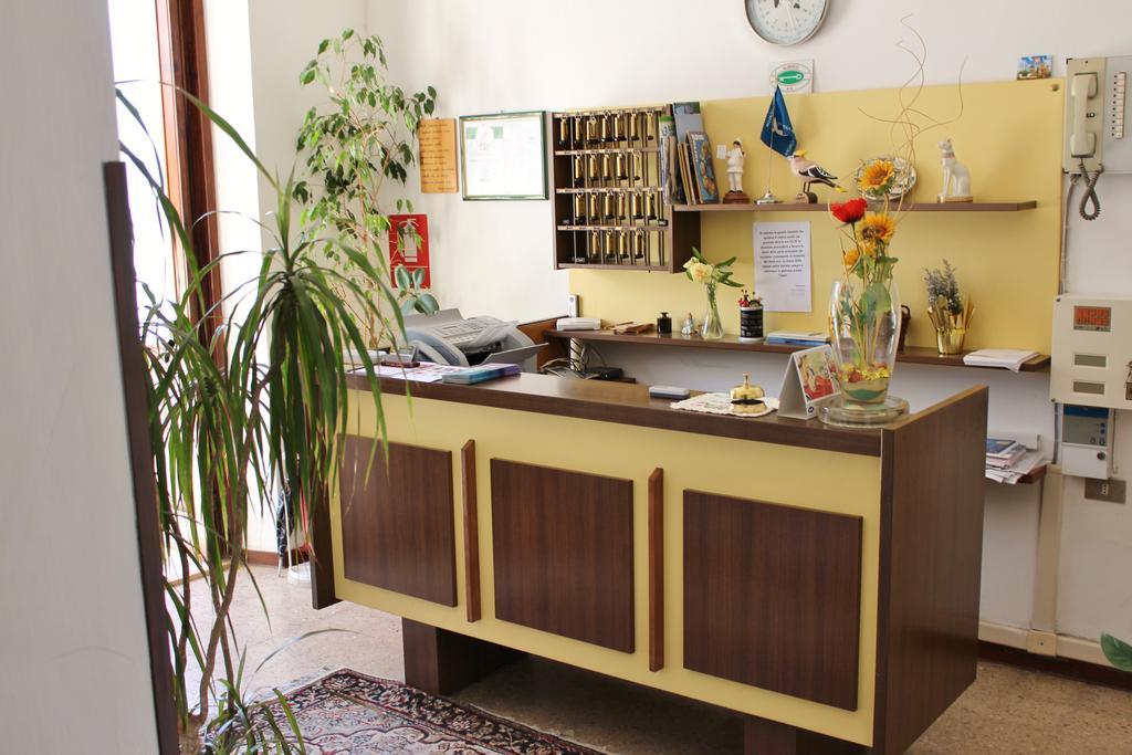 Hotel Hamburg Senigallia Zewnętrze zdjęcie